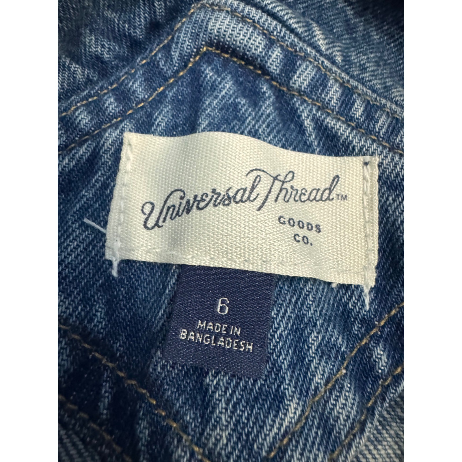 Universal Thread Denim Short Overalls Size 6 Distressed Bib Shorts