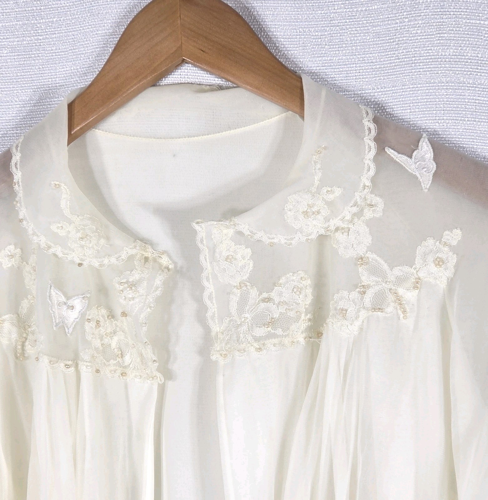 Artemis Vtg Peignoir Robe Medium White Sheer Nylon Lace Butterfly Bridal Flaws