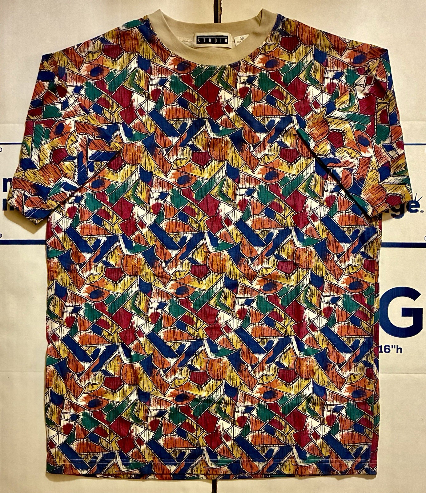 STUDIO VINTAGE 1980S MULTI COLORED GEOMETRIC PRINT SHORT SLEEVED WOMENS BLOUSE