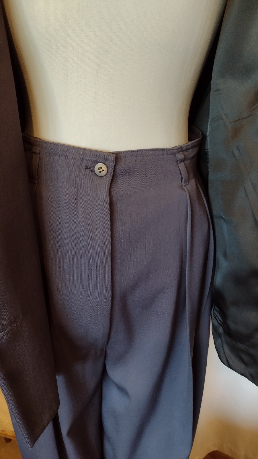 1980’s Ronaldus Shamask 2pc Pant Suit Deep Blue/Grey sz 14