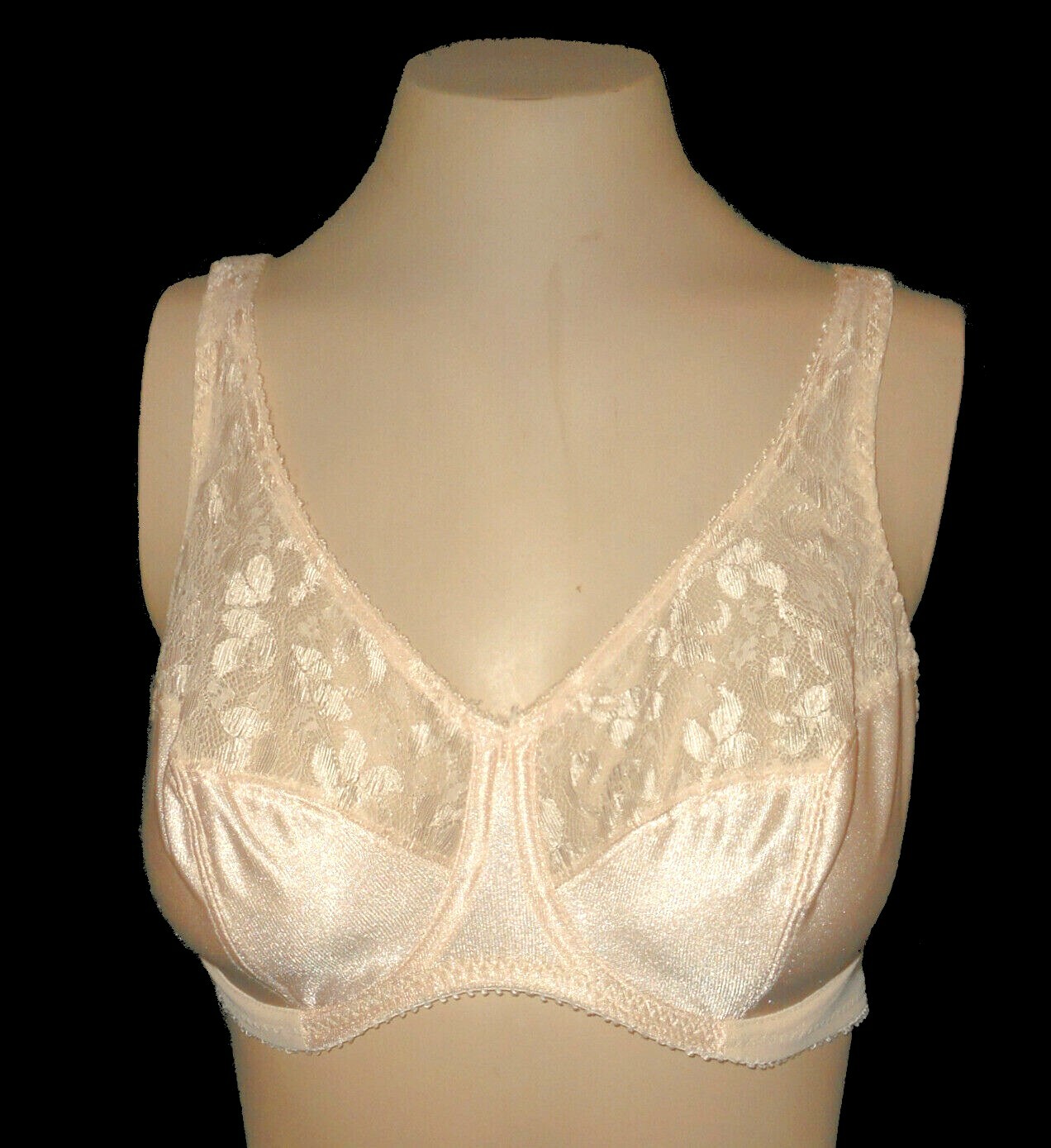 Bra Vintage Special Request Glamorise Underwire Unlined Lace beige 1537 32D