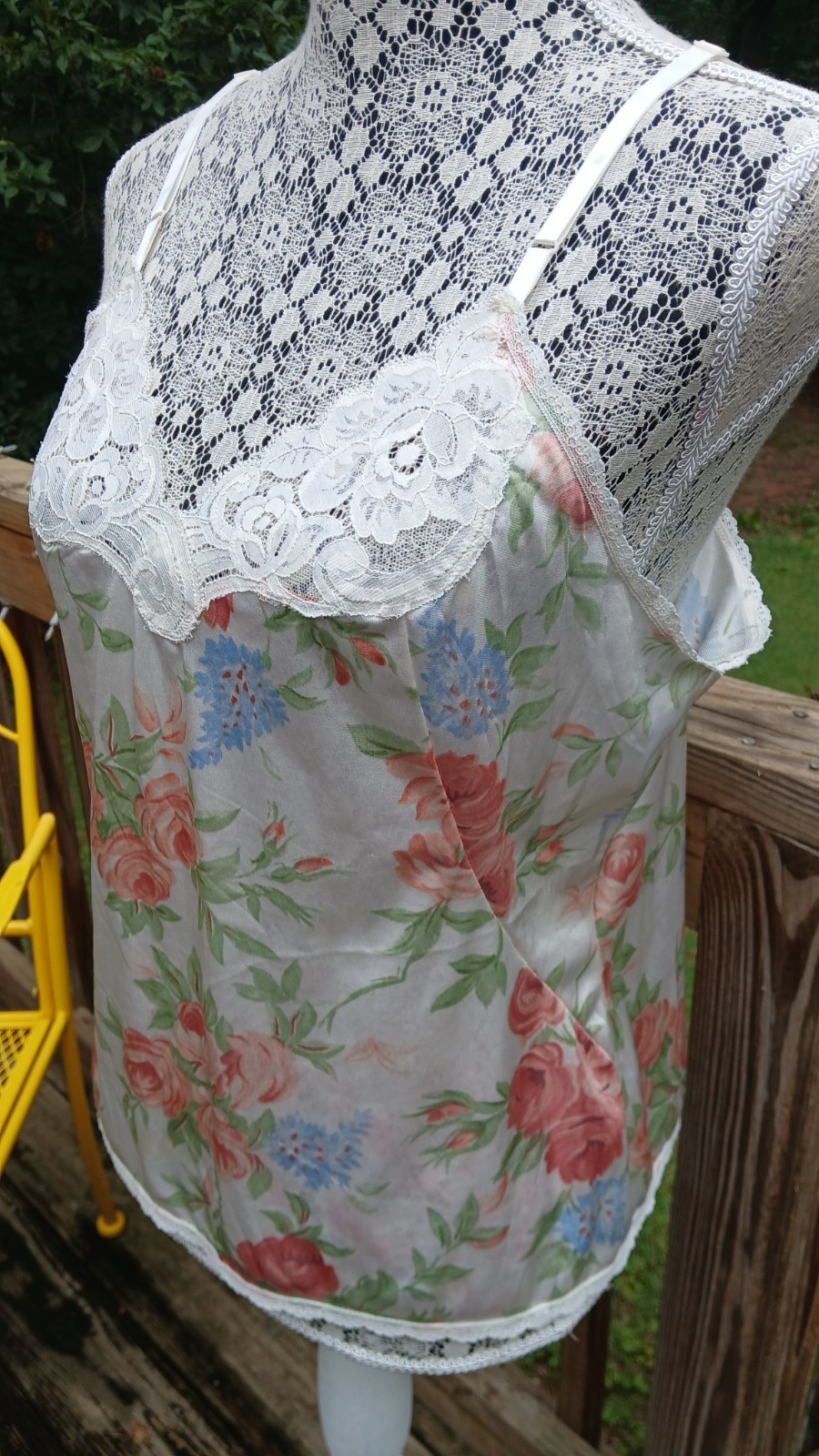 Vtg Floral Lace Cami Coquette Fairycore Slip Top Romantic Cottage Vanity Fair