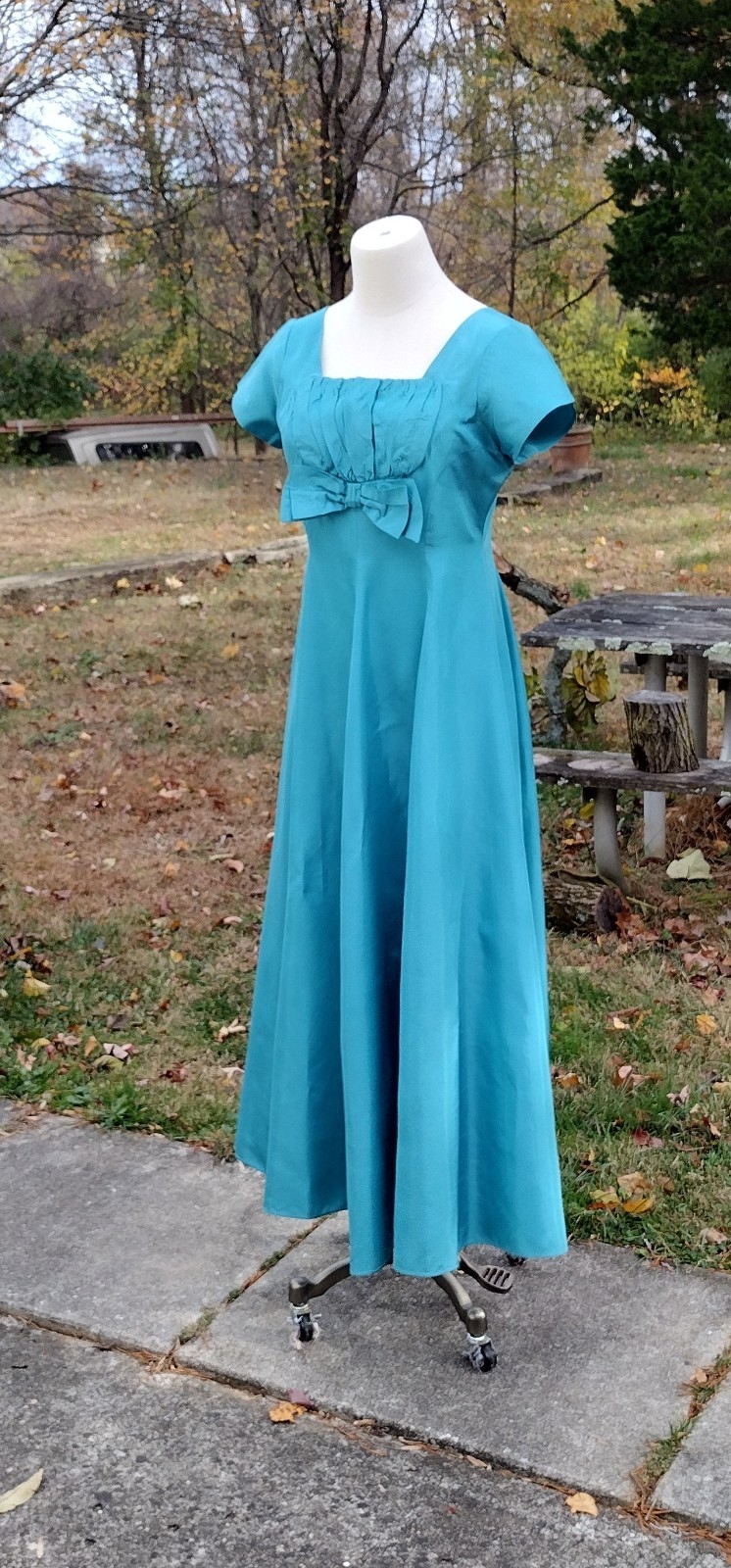 True vintage shiny taffeta gown dress Acetate Center back zipper Very full skirt