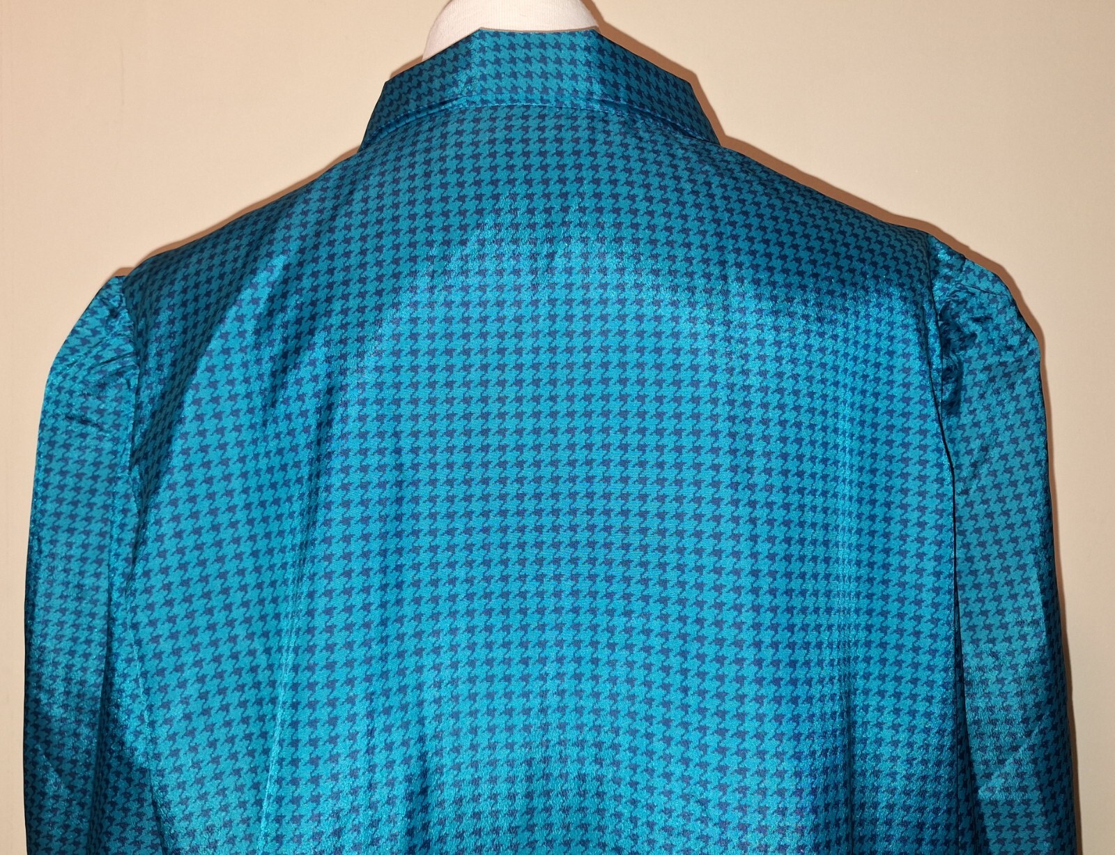 Vintage Dutchmaid Teal/Black Houndstooth 2-Piece Collared V-Neck Sz 40 Skirt Set