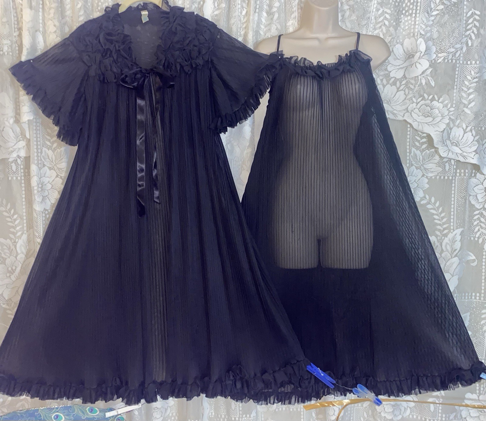 VTG NWOT XL+ Black Semi SHEER Pleated Chiffon Peignoir Robe Nightgown w RUFFLES