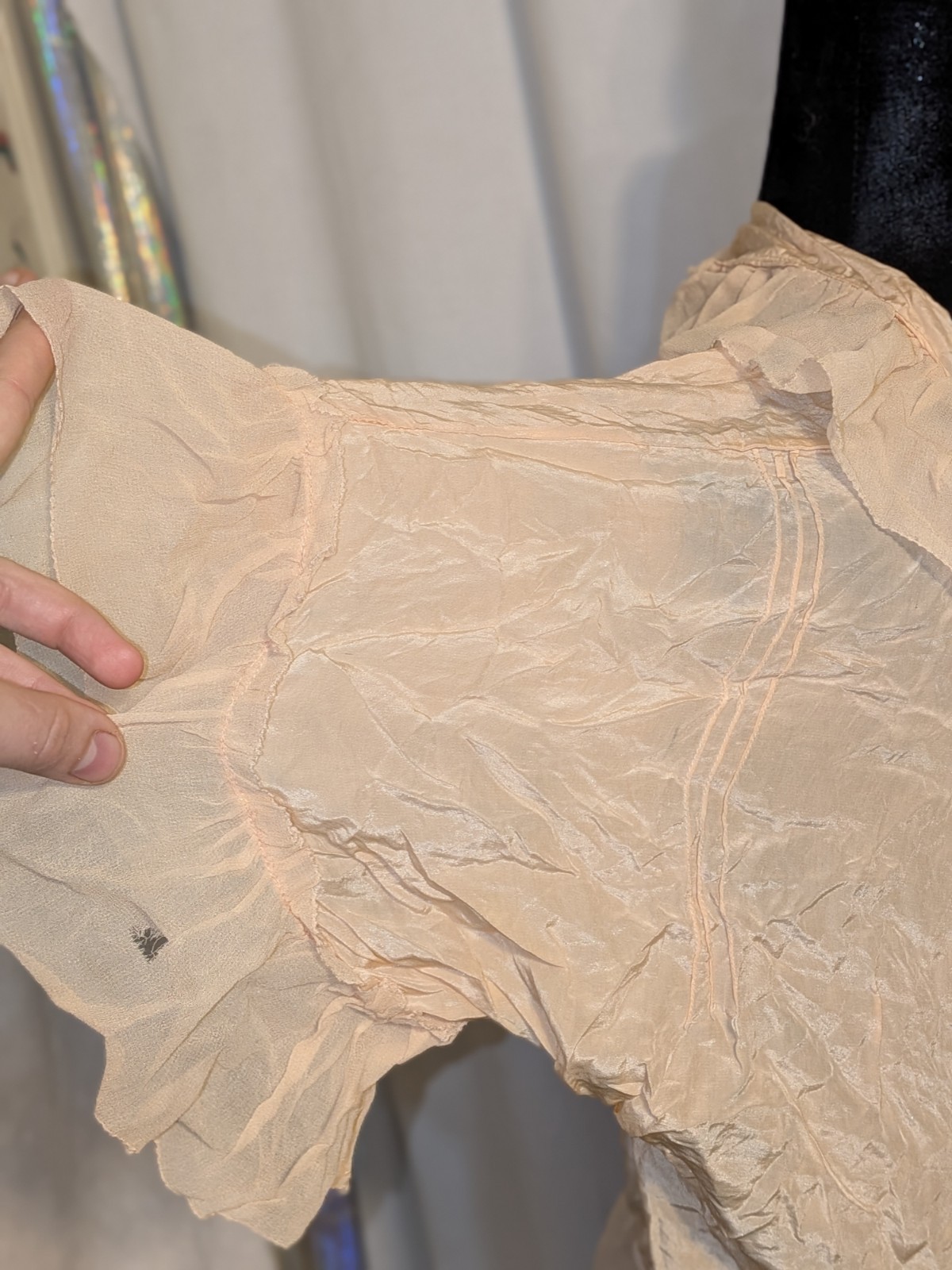 Antique 1930s Light Pink Chiffon Cape W/ Embroidered Rose Sz M