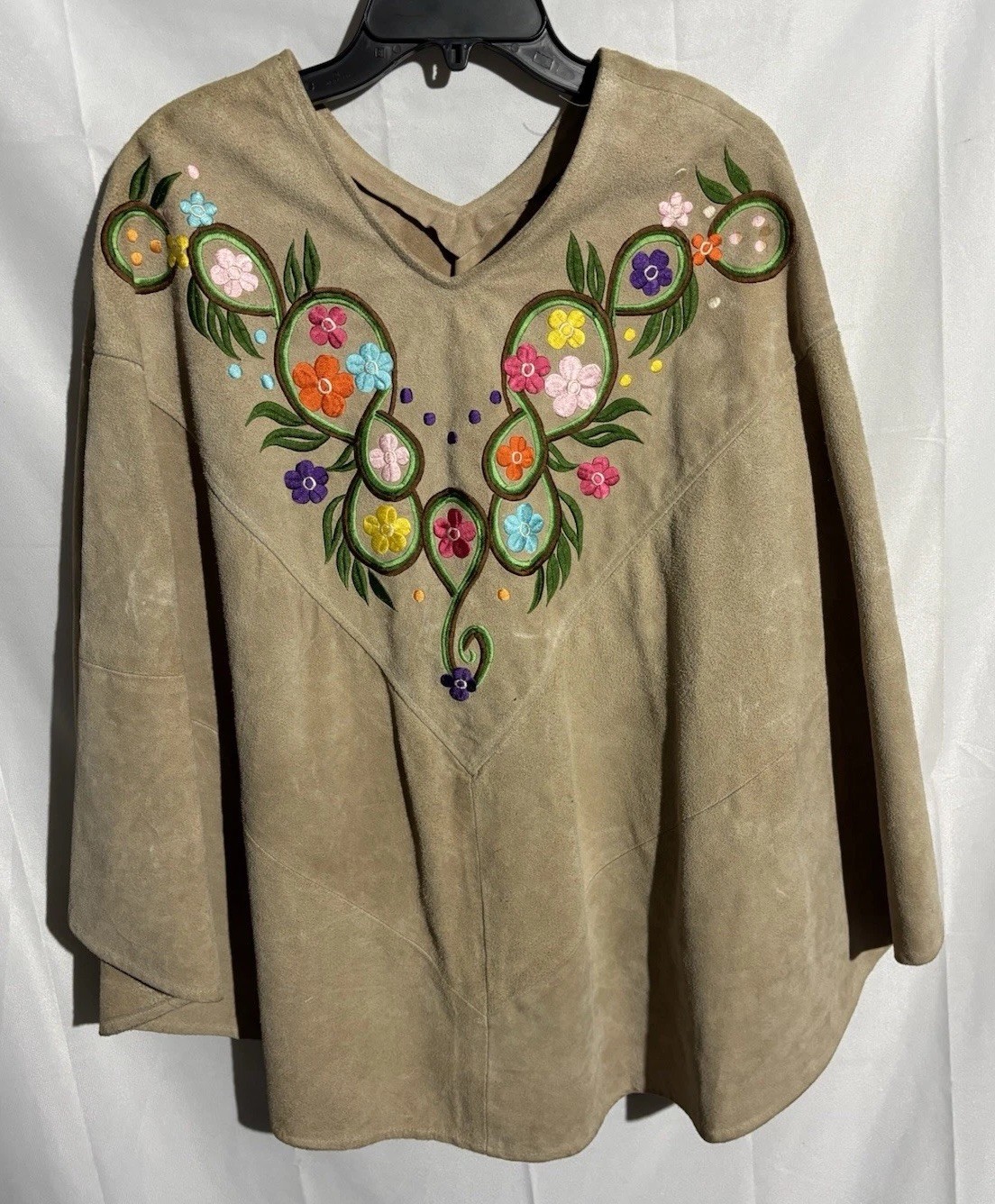 Vtg 60’s Leather Floral Embroidered Poncho Queen of Capes Excellent One Sz