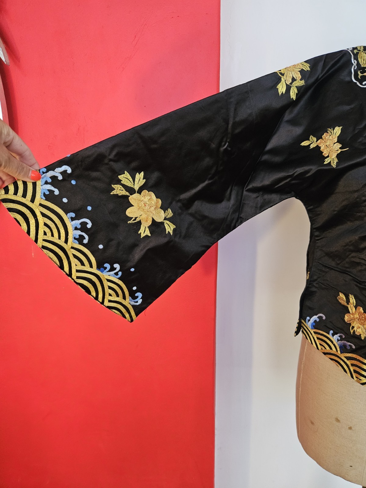 Vintage 60s Magnolia China Silk Dragon Kimono Jacket Size S-M New