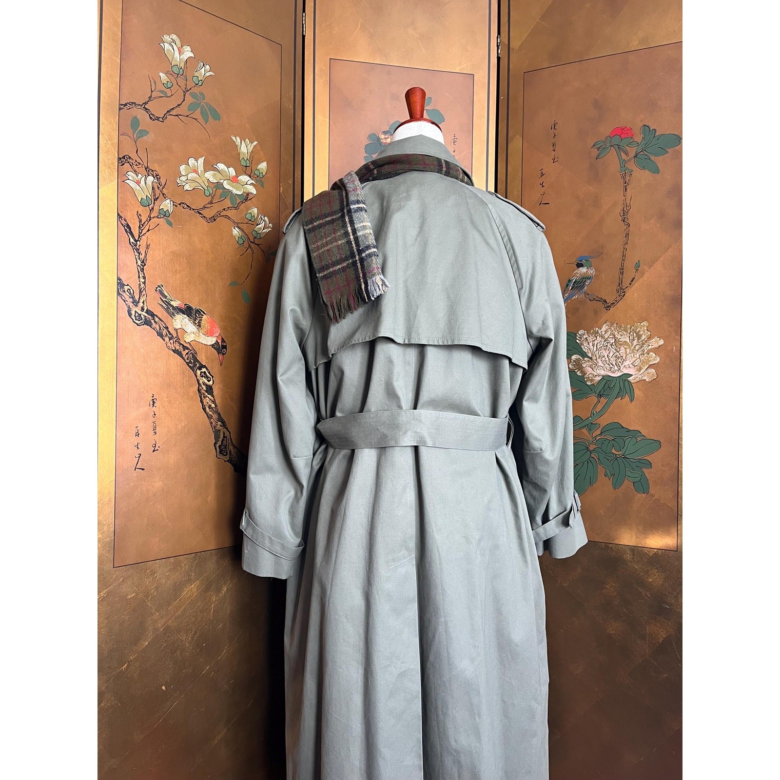 Limited Edition London fog trench coat in green, size 16