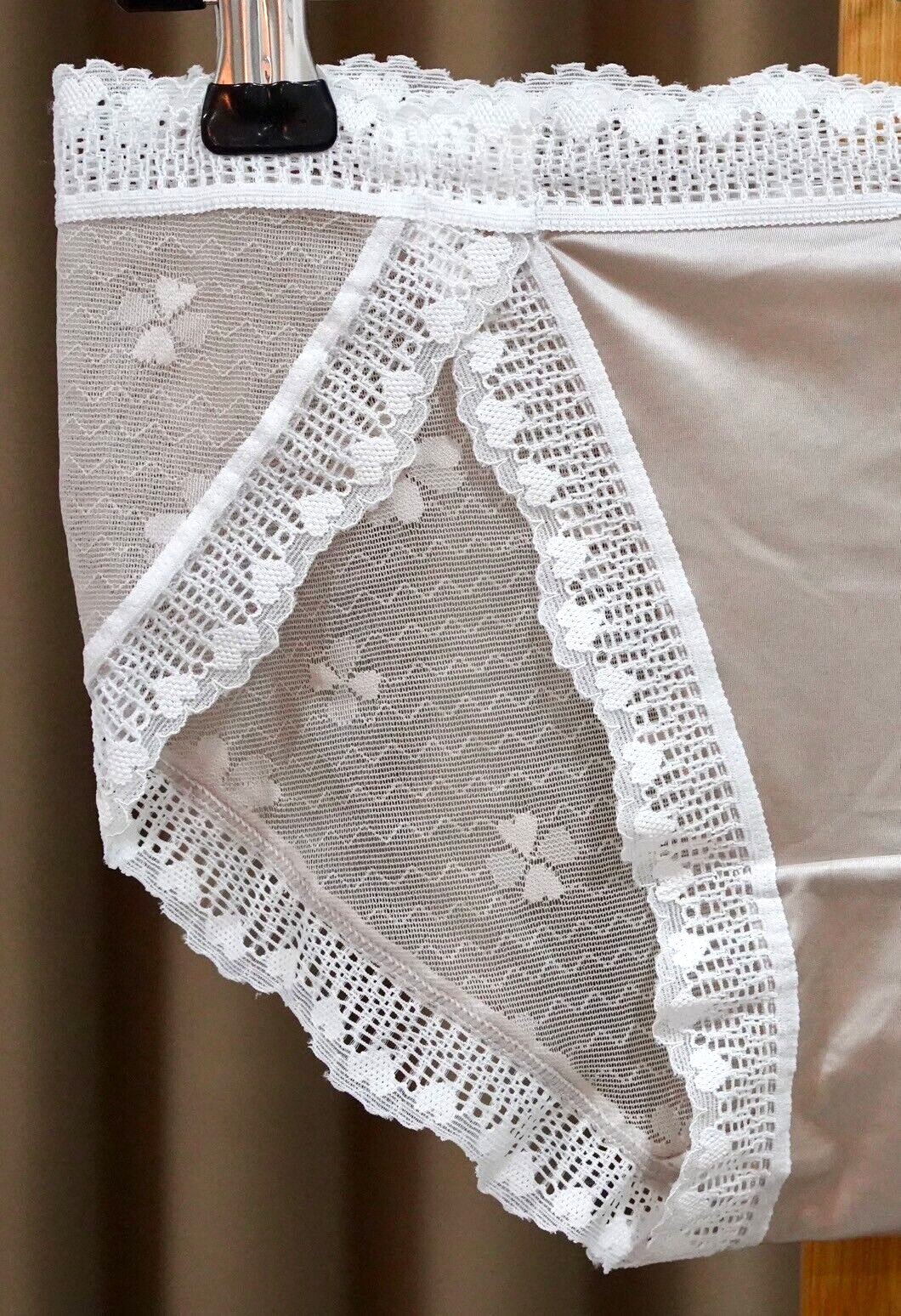 Lot of 3 Sissy Nylon Spandex Panties Sheer Smooth Lace Bikini Hips 32-38″
