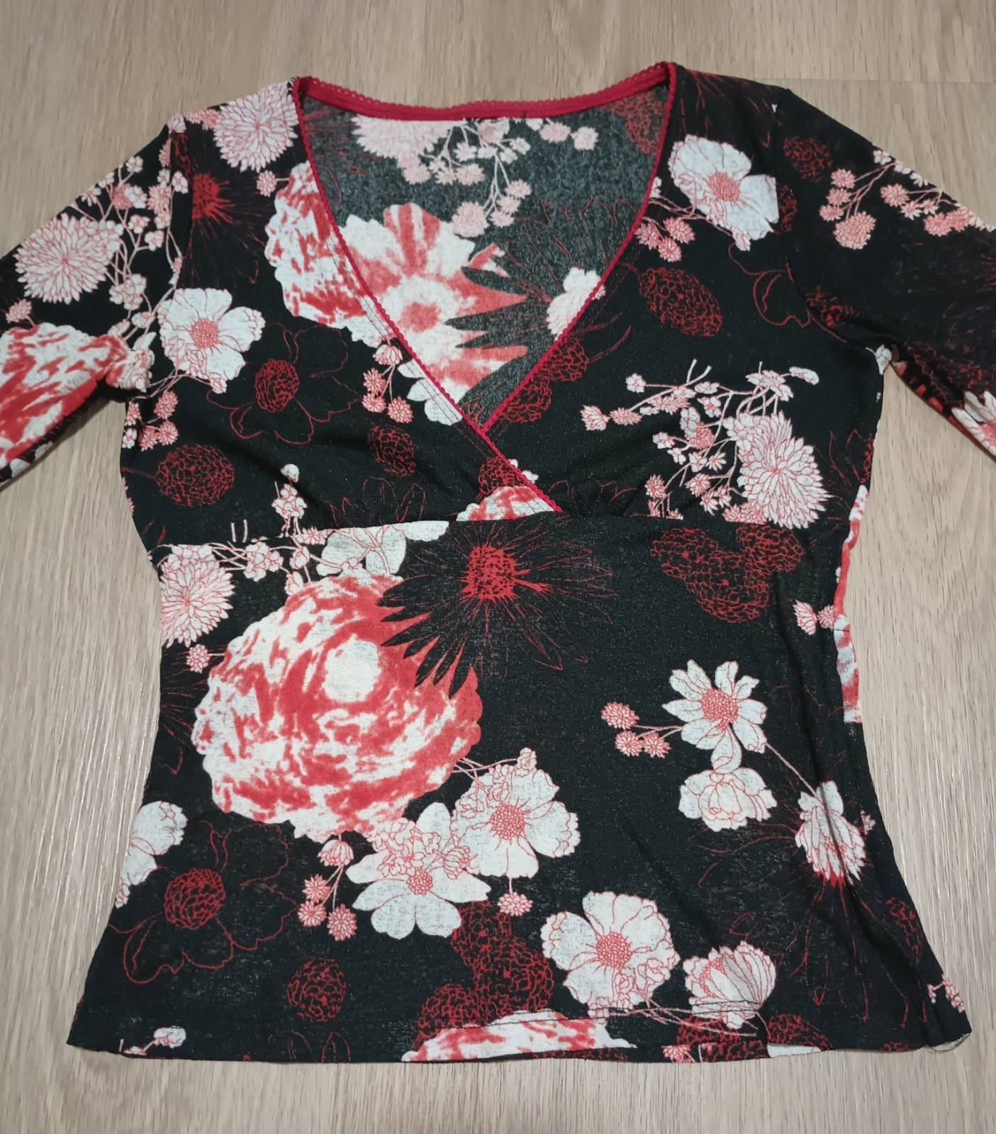 Vtg 90s Stretchy Asian Motif Floral Paint Artsy Surplice Wrap Trumpet Slv Top XS