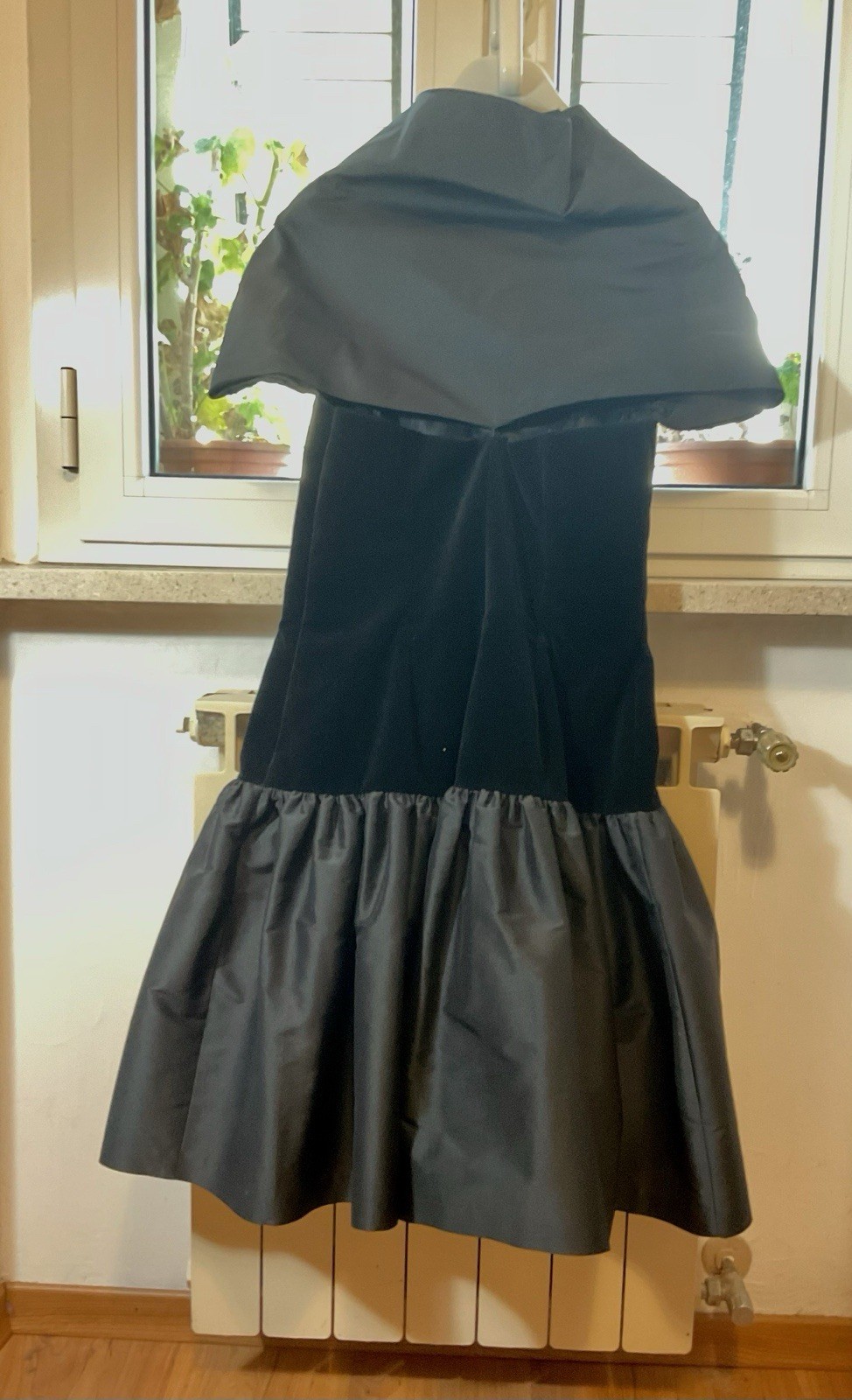 Vintage 80s Women’s Elegant Tailored Dress