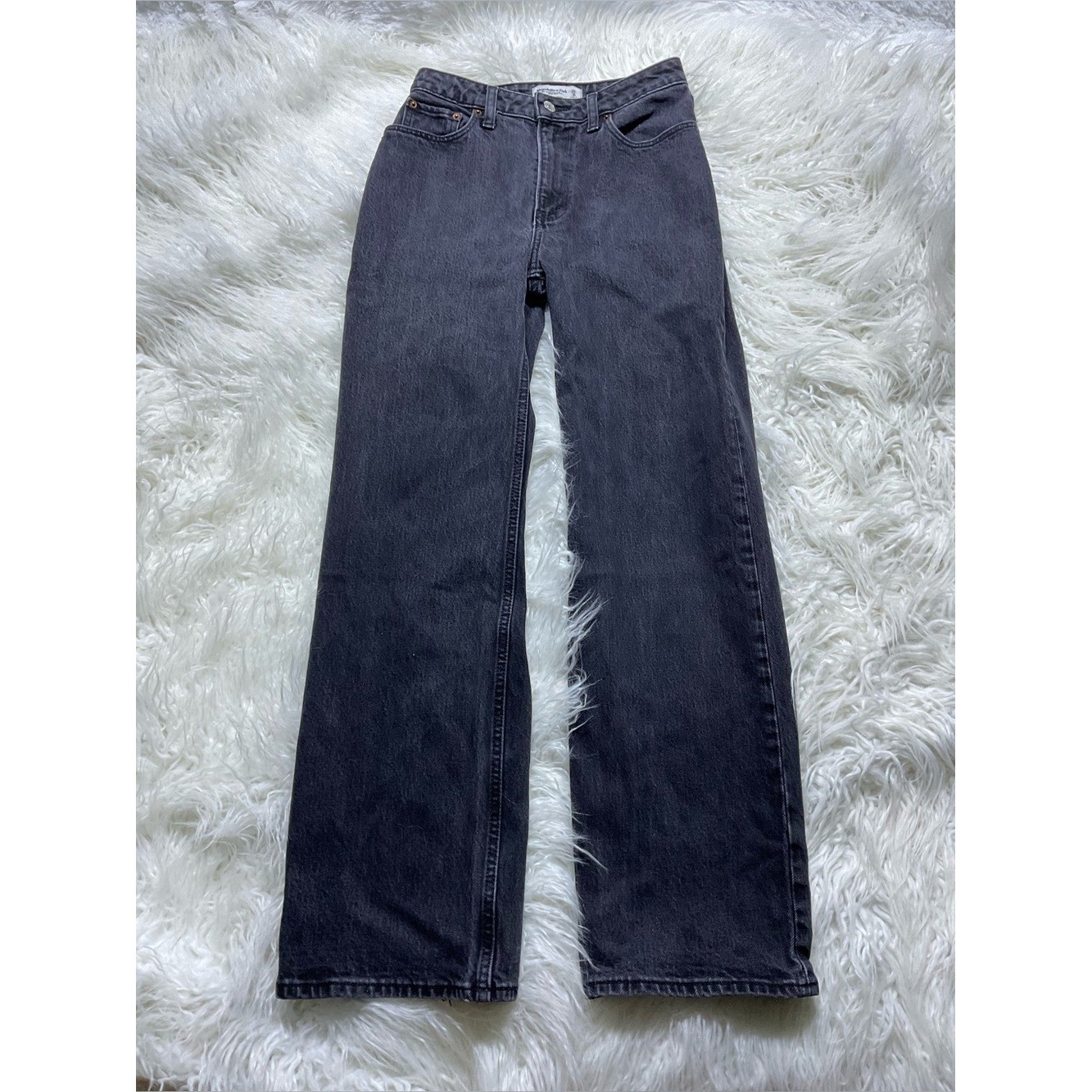 Abercrombie Curve Love The 90’s Relaxed High Rise Jeans