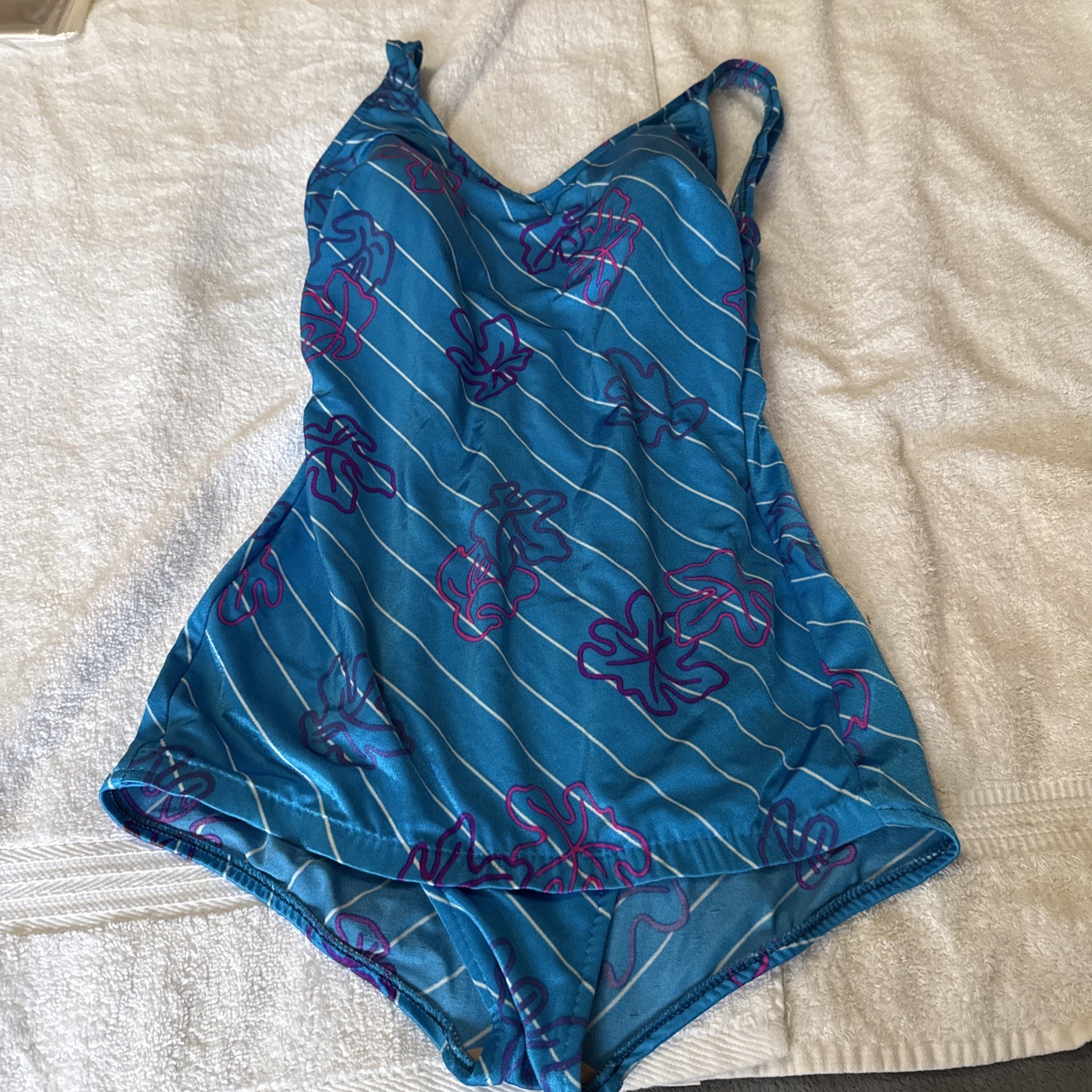 Vintage Maxine Of Hollywood Ladies Swimsuit Floral Stripe Pattern Made In CA