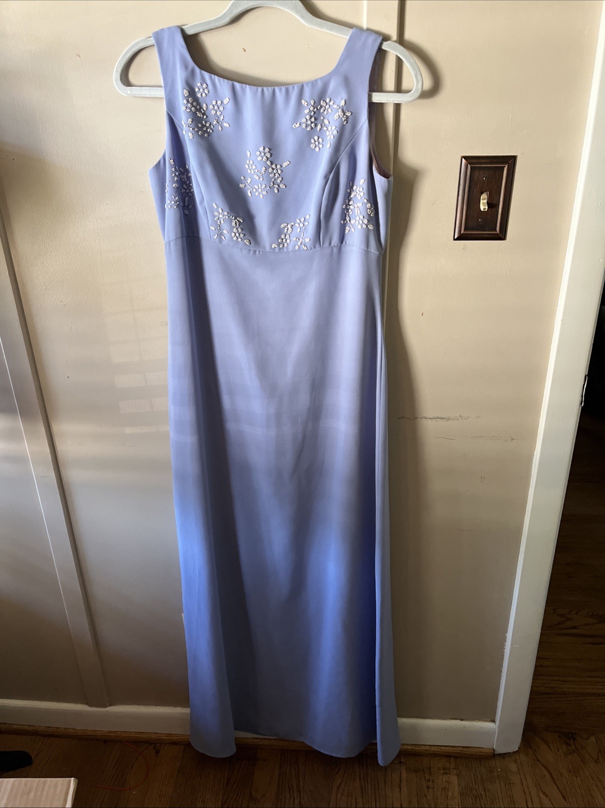 Vintage Cachet Formal Gown Lavender Purple Size 8 Floor Length Beaded Accents