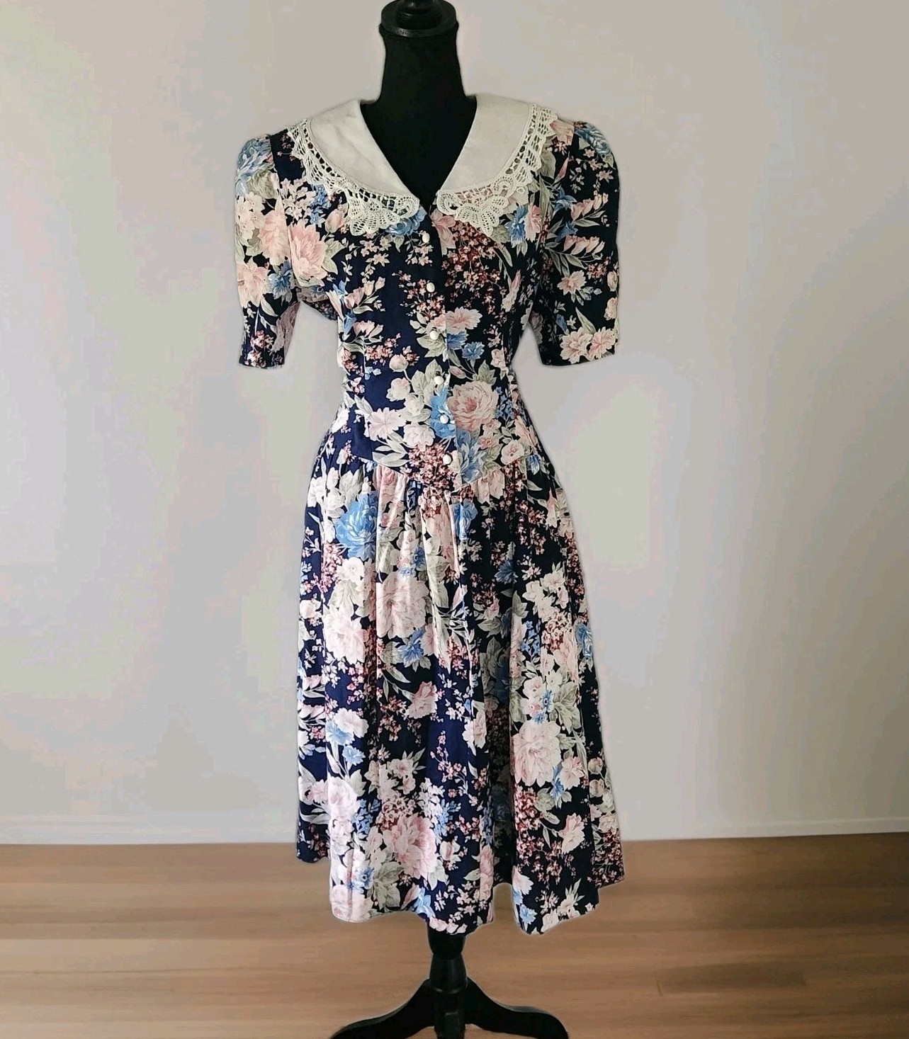 Sweet Miranda Blue Multicolor Floral Short Sleeve Dress Cotton Vintage Size 14