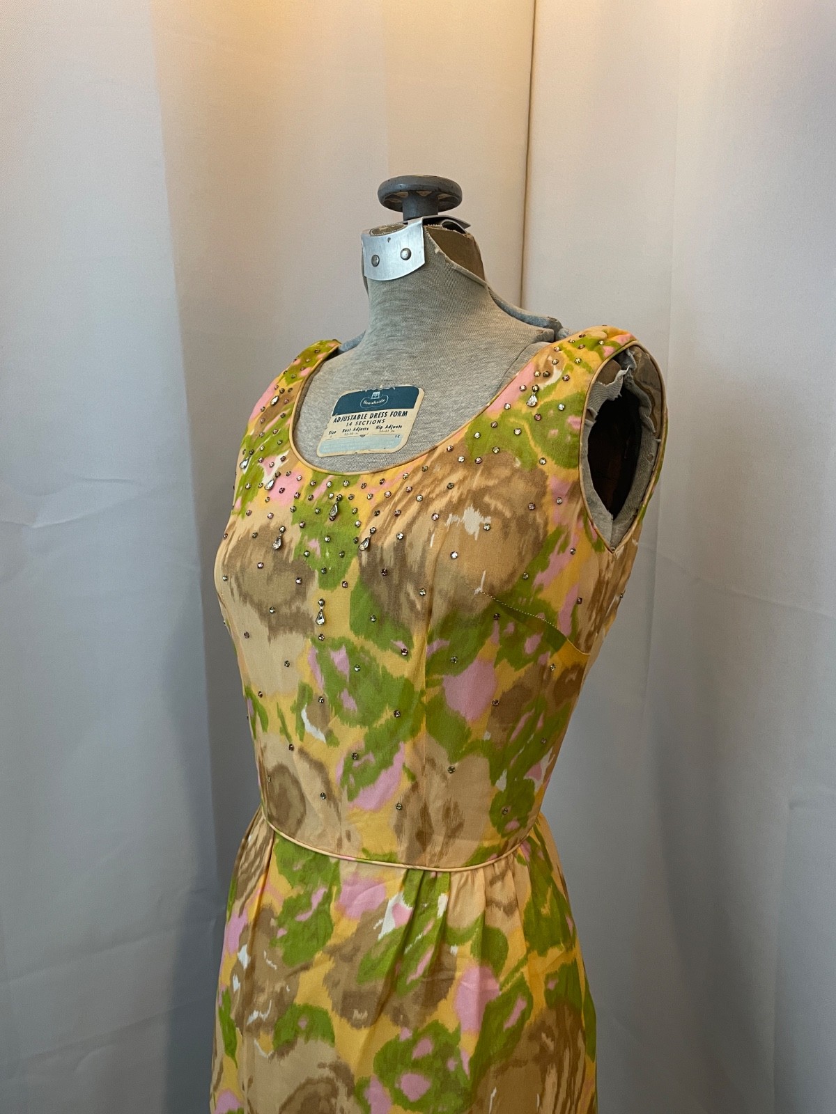 1950s Silk Cocktail Dress with Teardrop Rhinestones Gold Pink White Floral XS