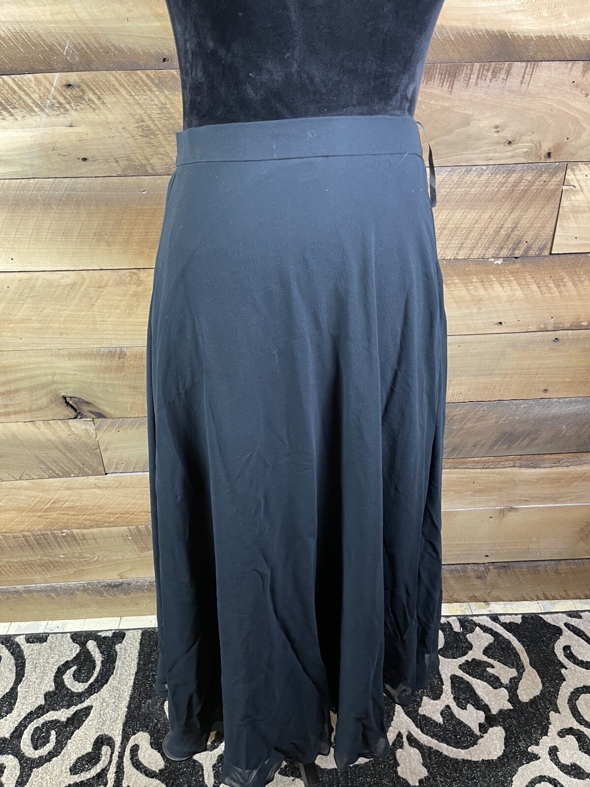 Vintage Ladies’ Size 8 Black Silk Fully Lined Skirt Niteline By Della Roufogali