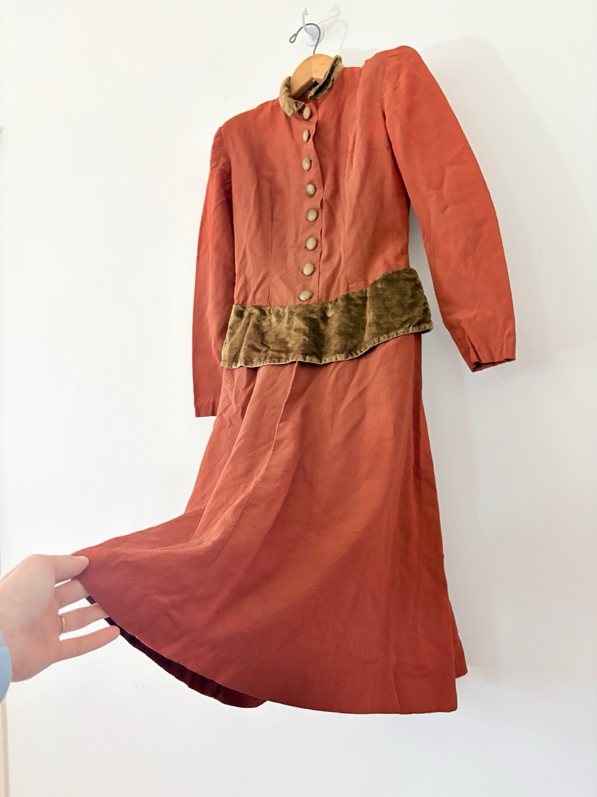 40s Rayon/Velvet Pointed Collar Long Sleeve Midi Dress Victorian Edwardian XS S