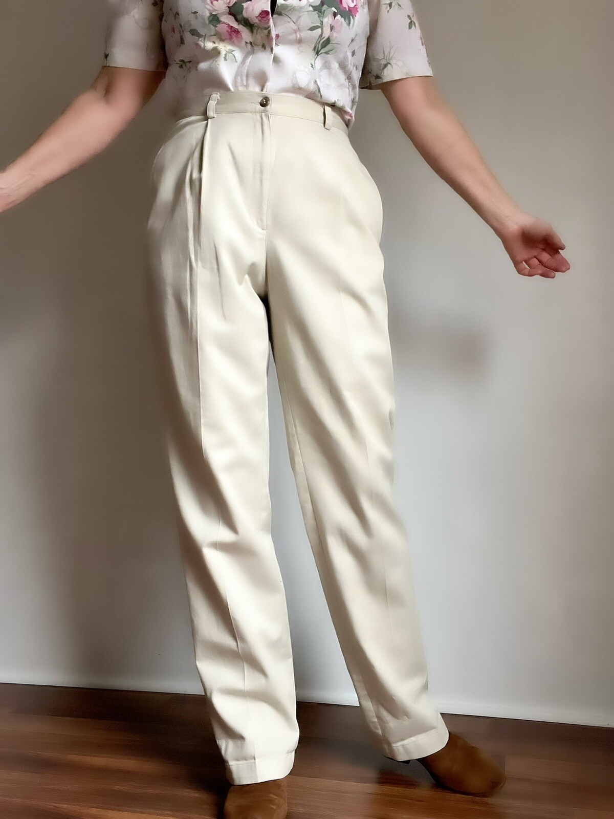 Vintage Beige Highwaisted Pleated Casual or Business Pants Vintage Highrise