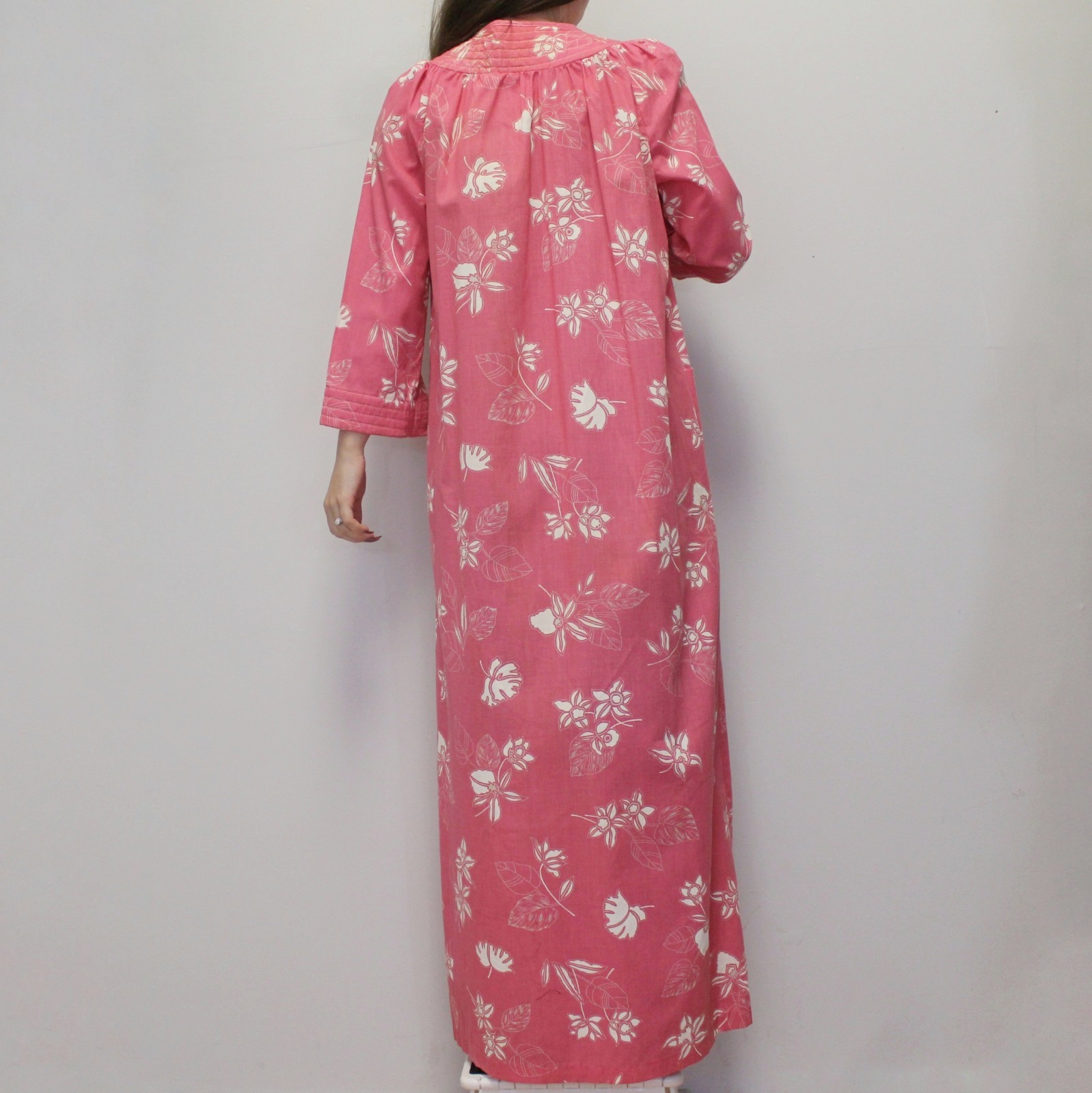 Vintage 70s Robe Pink Tropical Long House Coat by Dan Ellen