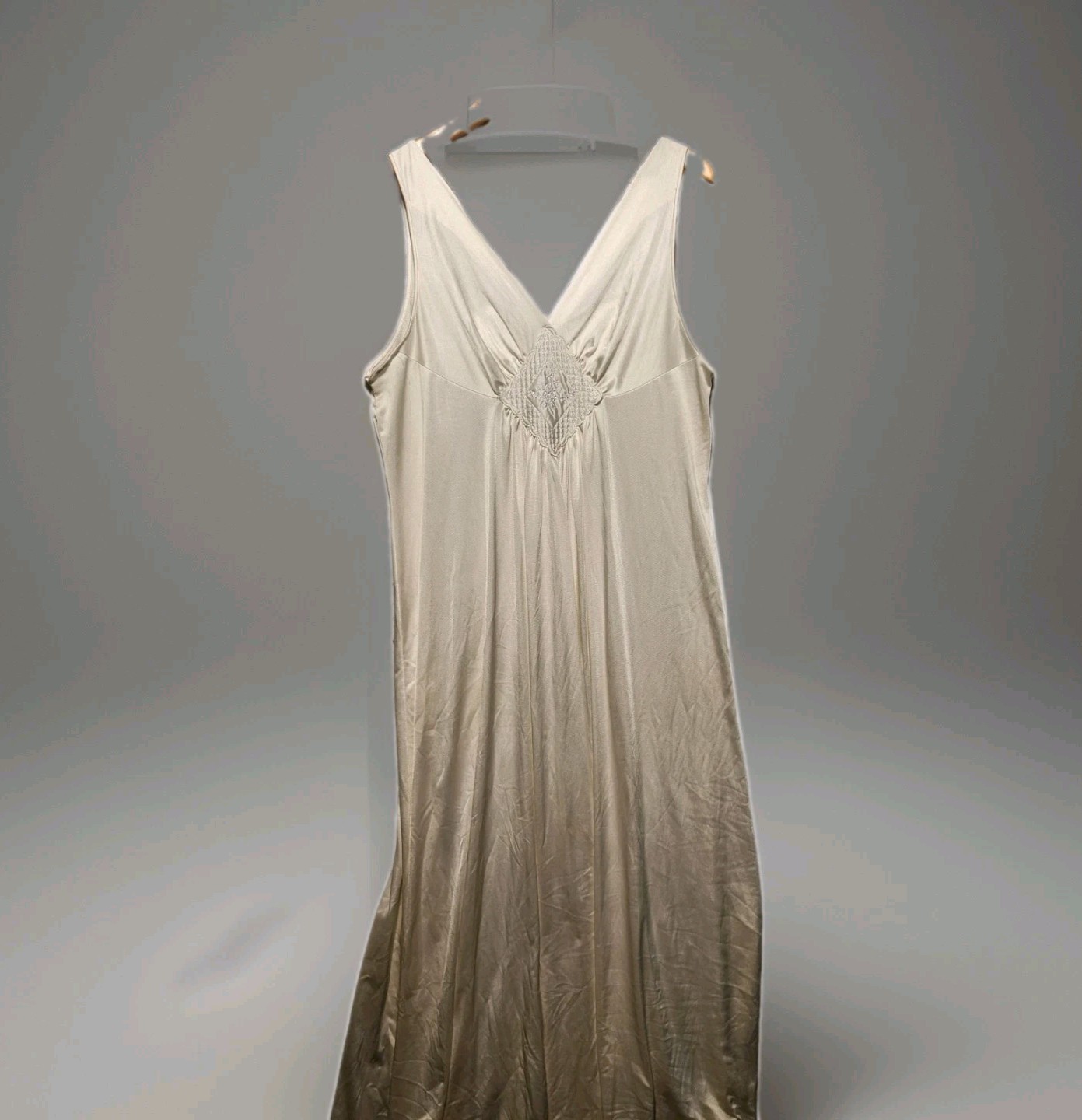 Vintage Vanity Fair Goddess Nightgown Embroidered Size Large Made In USA