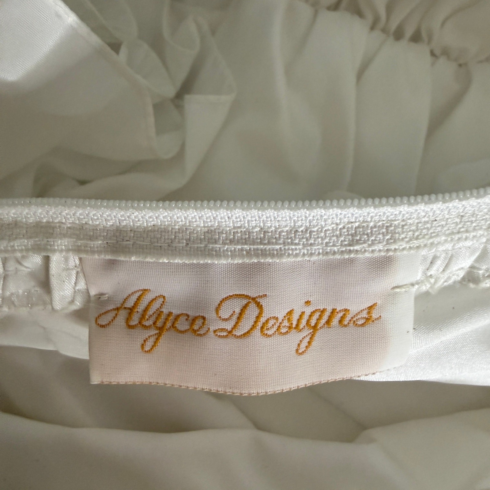 Vintage 80s Alyce Designs White Taffeta Ruffle Prom Formal Dress XS