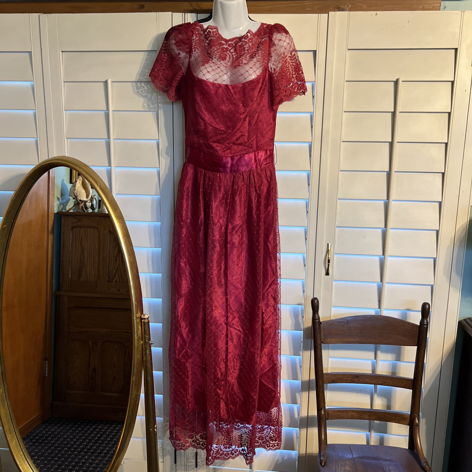 Vintage 1970s (?) Formal Burgundy Lace Over Satin Maxi Dress Junior Sz 13/14