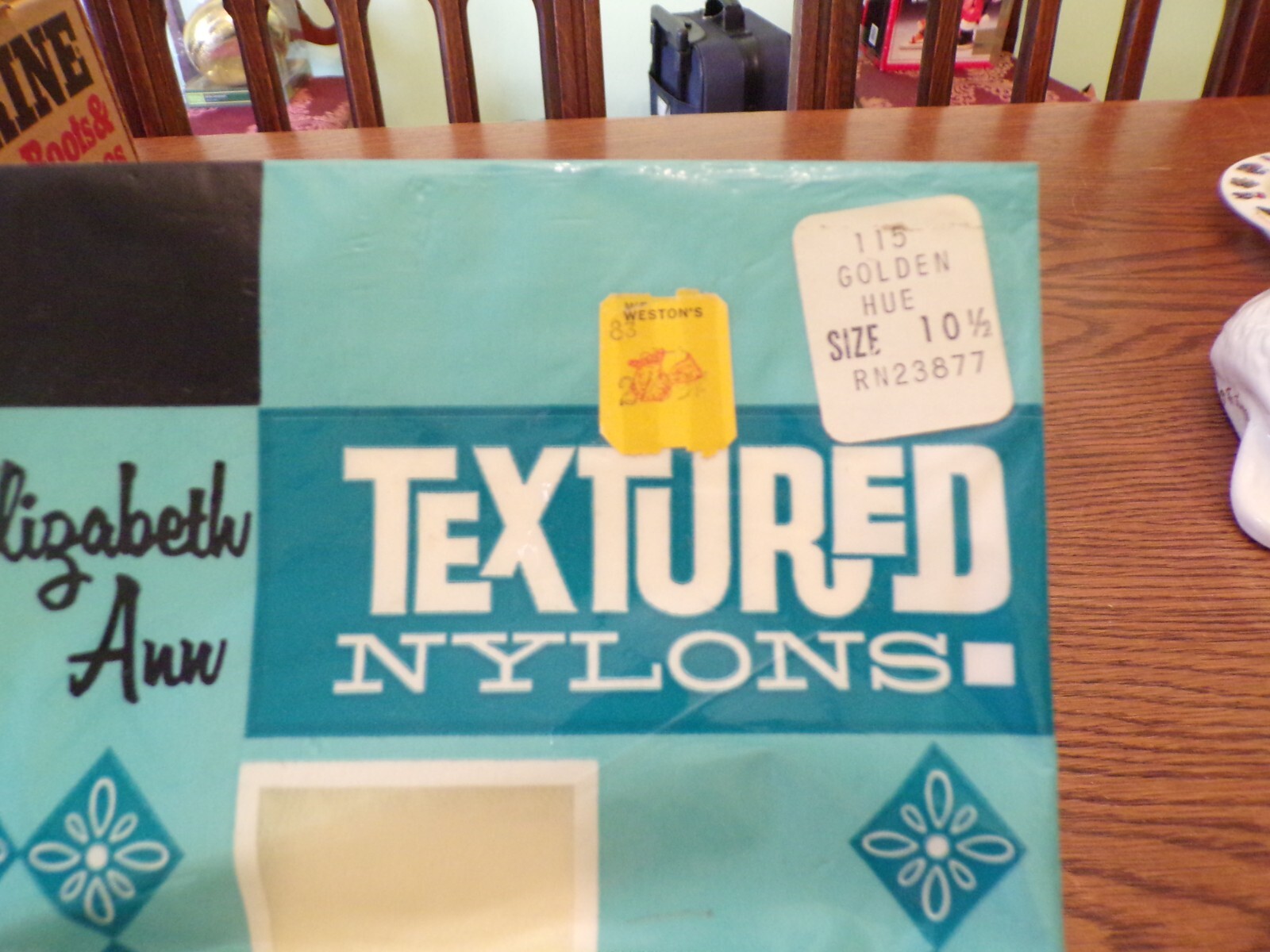 VTG New Elizabeth Ann Textured Nylons Golden Hue Size 10 1/2