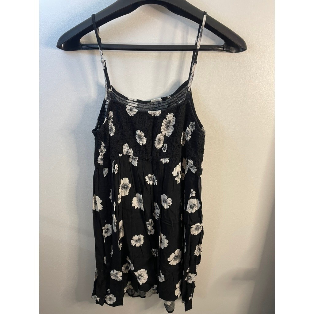 SO Black White Floral Smocked Bodice Sundress XL Adjustable Spaghetti Straps