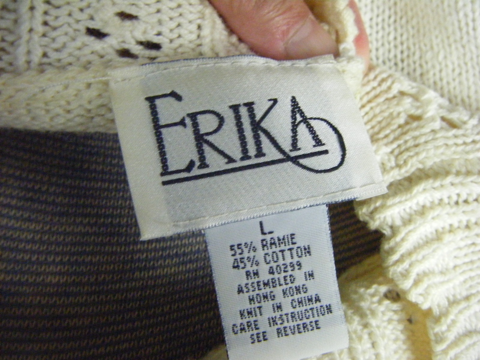 ERIKA Vtg 90s Ivory Floral Ramie Blend Knit Sweater-Bust 48/L