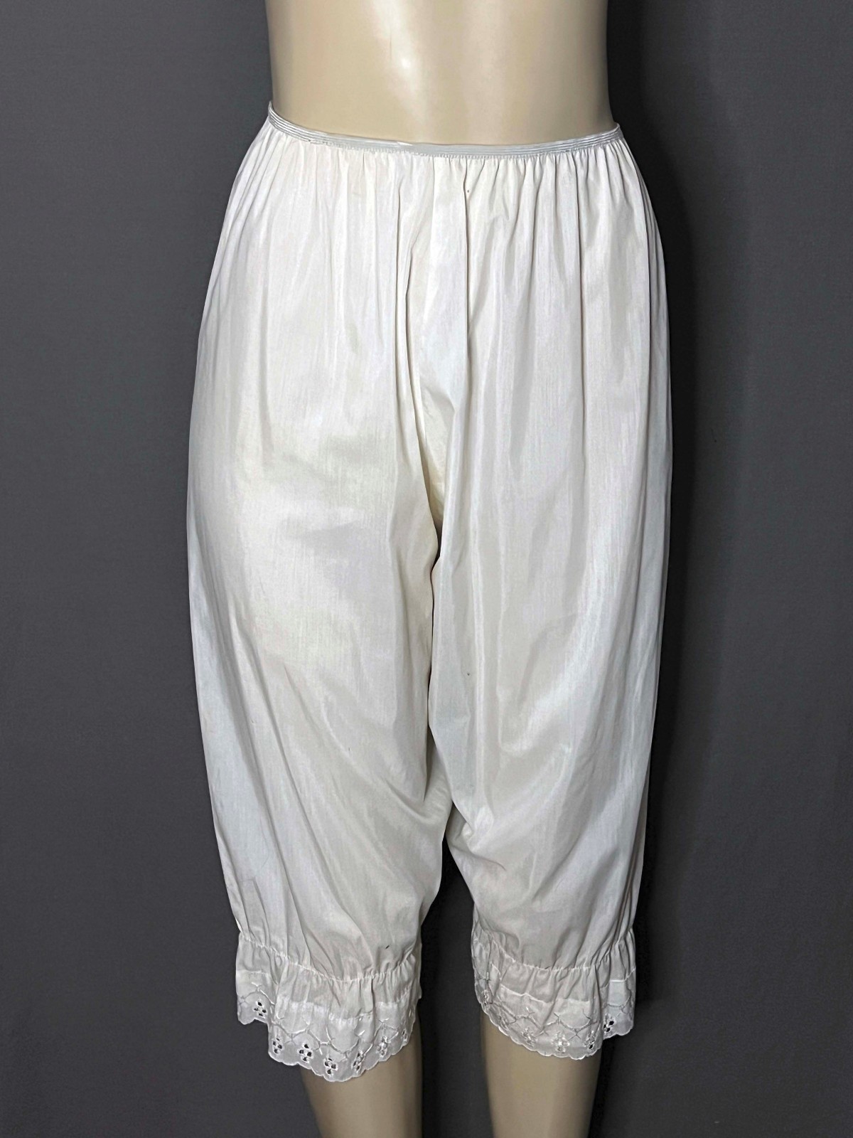 Vintage White Cotton Bloomers W/Lace Hem