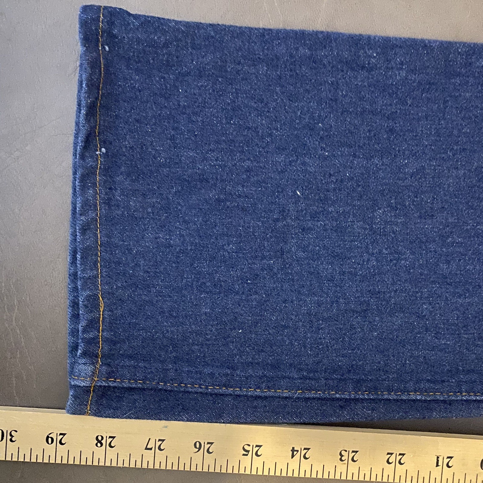 Vintage Levi’s 1983 546 Women’s Jeans Retro 80’s Vibe 30×29 Orange Tab