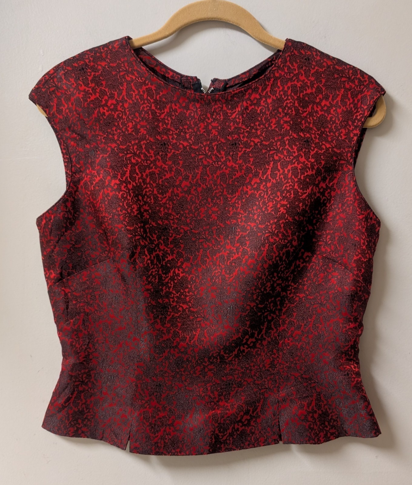 Vintage 60’s Jacquard Satin Red Black Cropped Evening Top Back Metal Zipper M