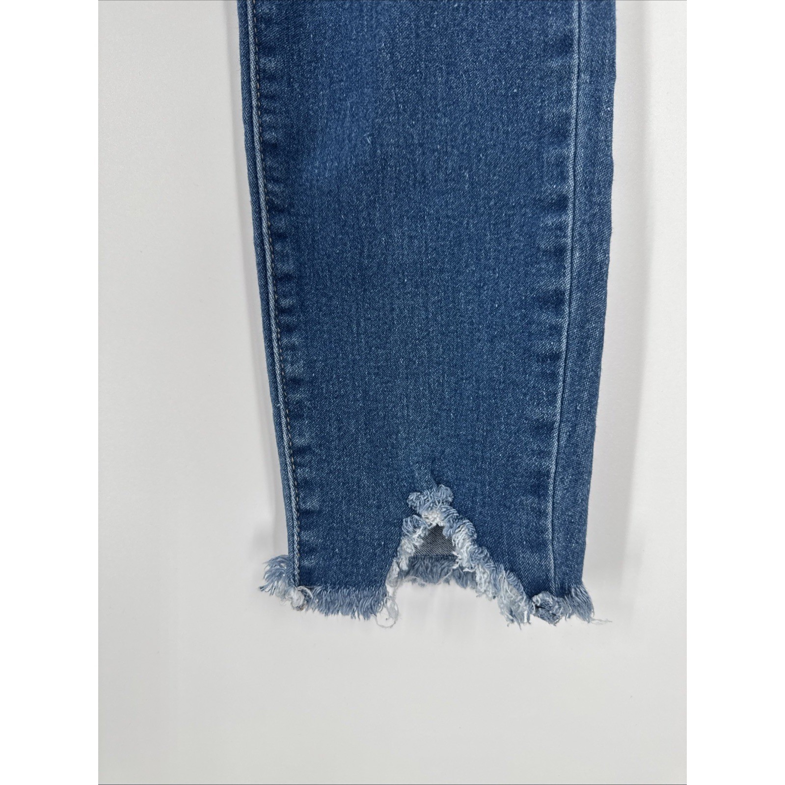 California Vintage Blue Jeans Womens Junior 7/28 Stretch Skinny Stonewash Zip