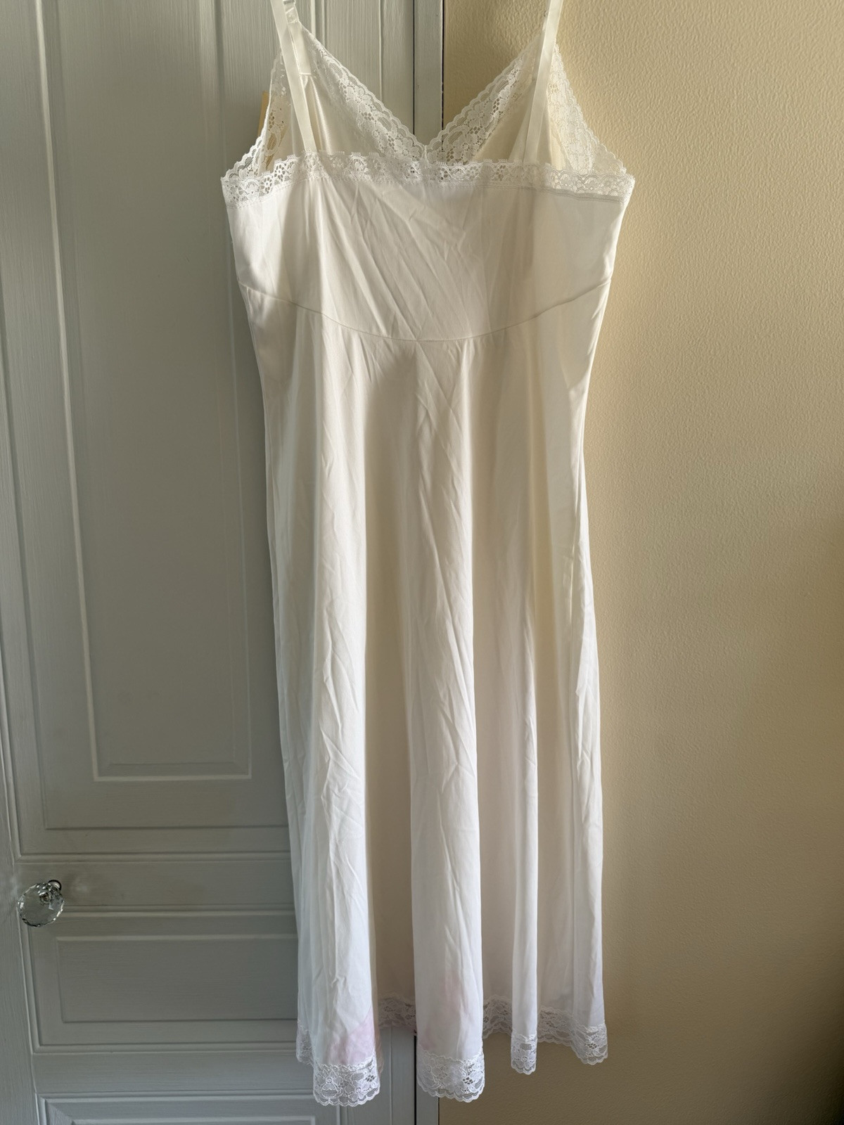 Vintage Vanity Fair White Lace Slip Size 34 L NEW with tag – see description