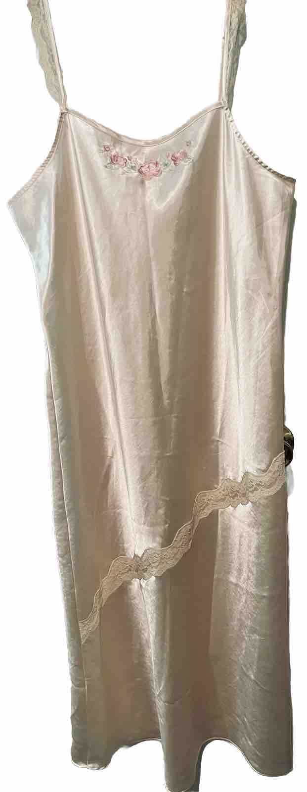 VTG XL Elegant PINK by Victoria’s Secret Satin Nightgown Gown floral embroidery