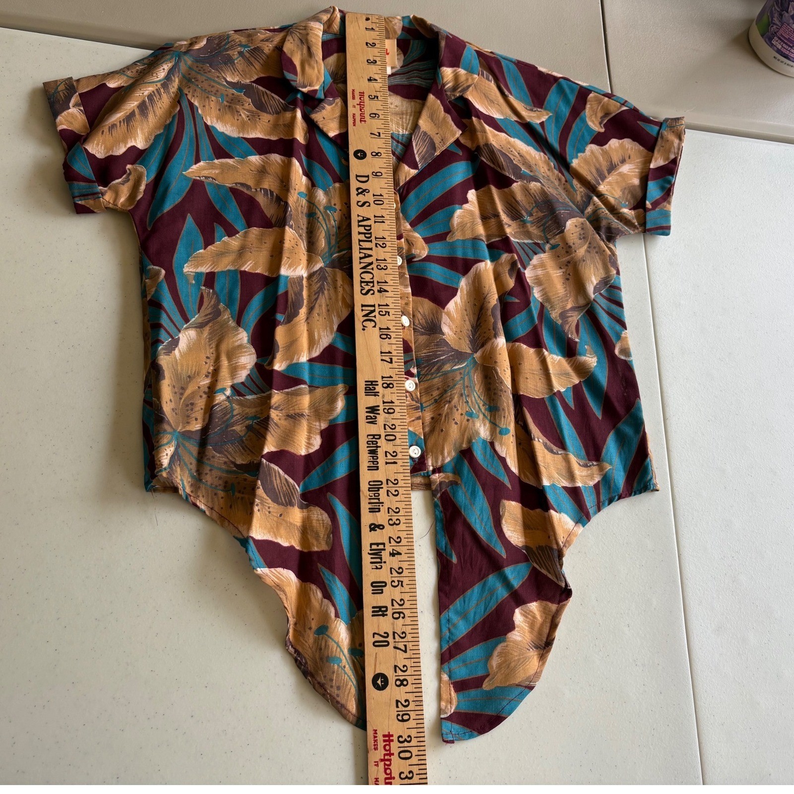 Vintage Tropical Floral Tie Front Shirt Women’s Medium Burgundy