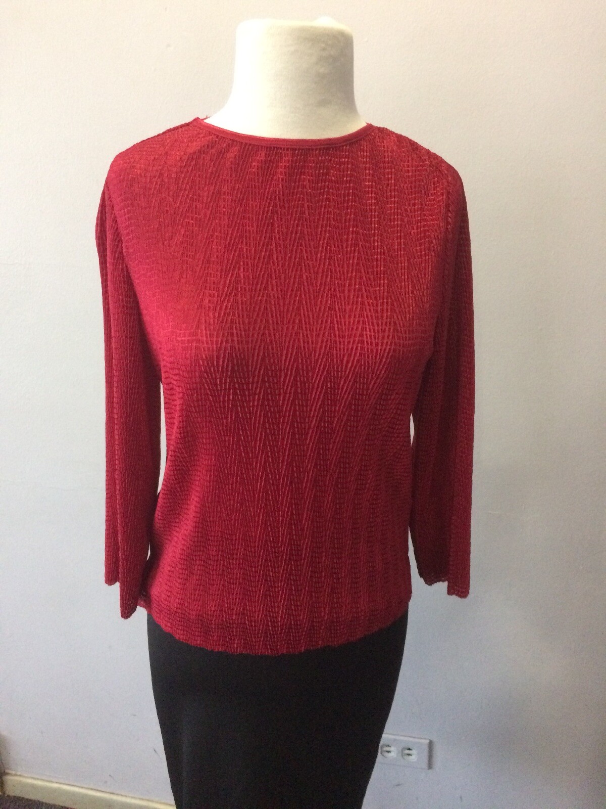 NWT Lana Lee cherry crinkle top. size medium, large and xlarge $29