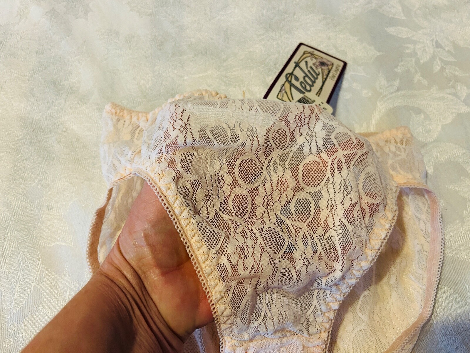 NWT Vtg SEDU’ Fine Lingerie Sheer Raschel Lace Hi Cut Panties Hips 40-41 Size 7