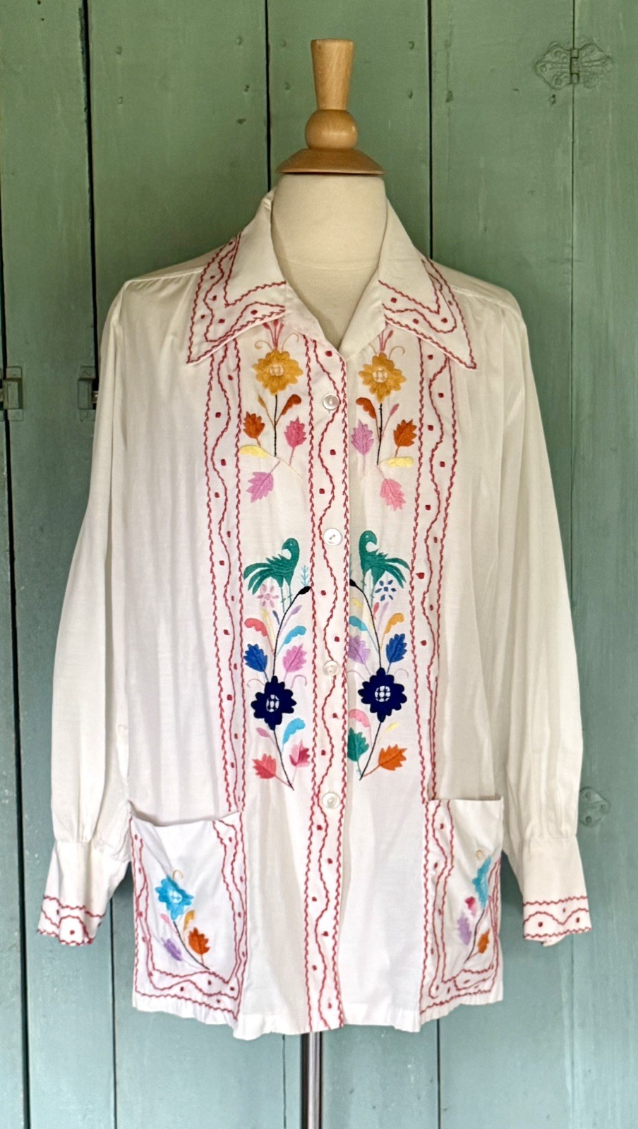 MINT 50s Cristina’s Boutique Mexican Tourist Shirt Hand Chain-Stitch Embroidery
