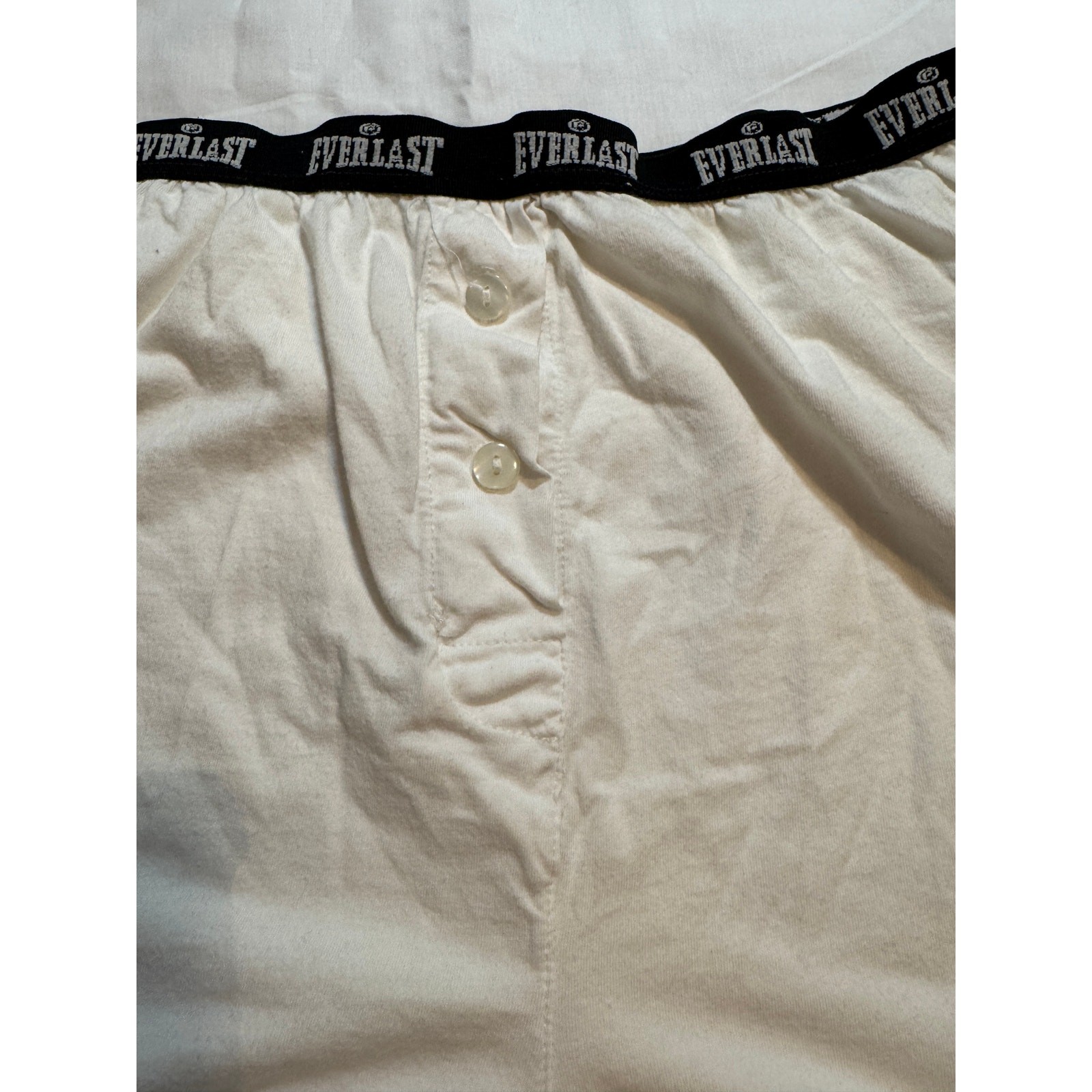 Vintage 90s/Y2K Women’s Everlast Boxer Shorts, White and Black, 29 Waist