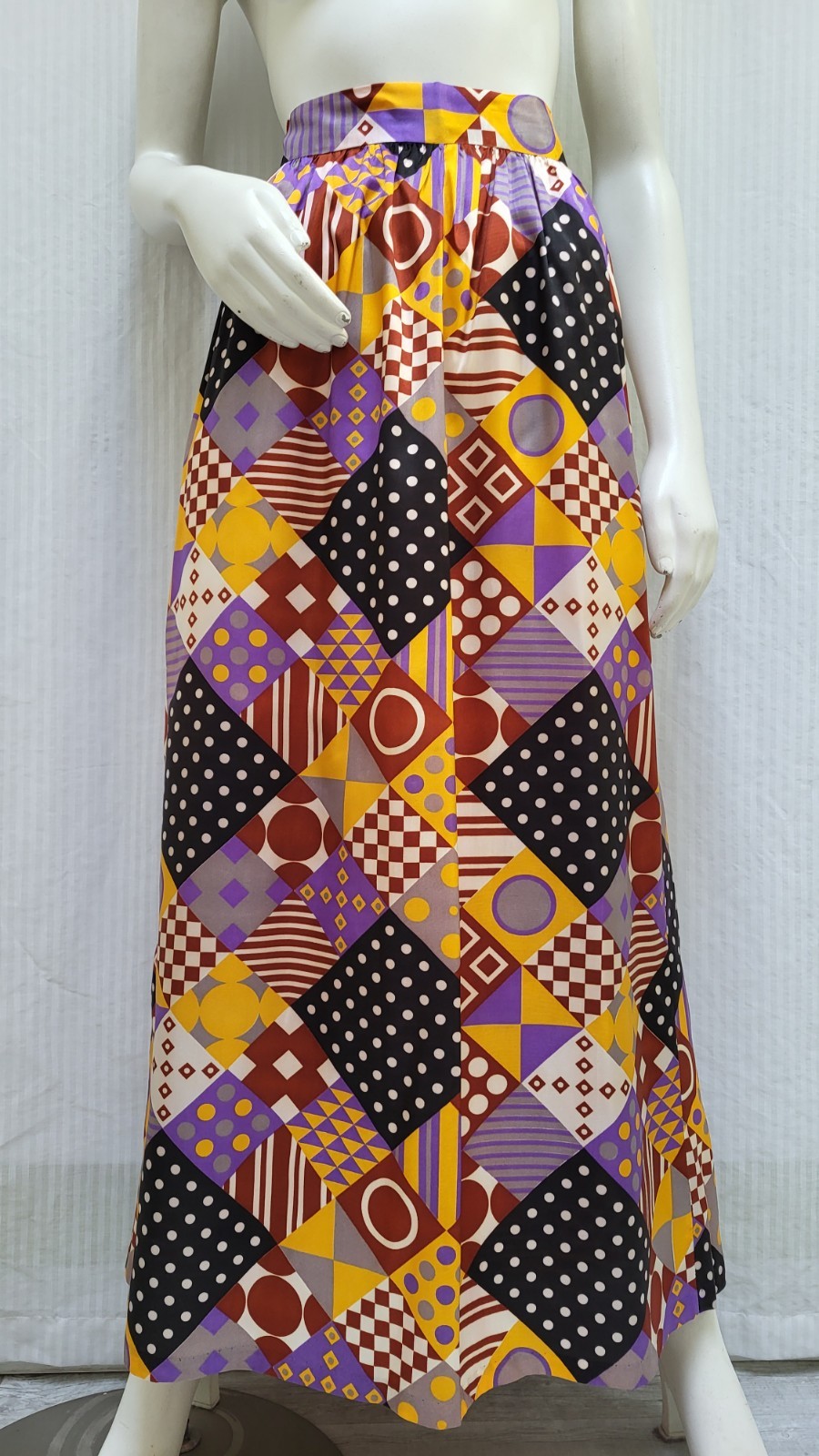 Vintage 1960’s Mod Geo Dot Print Maxi Skirt + Fringed Shawl – Waist 27″ – EUC