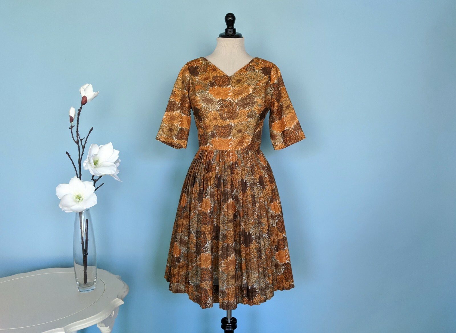 Vintage 50s/Early 60s Floral Print Day Dress 1950s Dress with Full Pleated Skirt