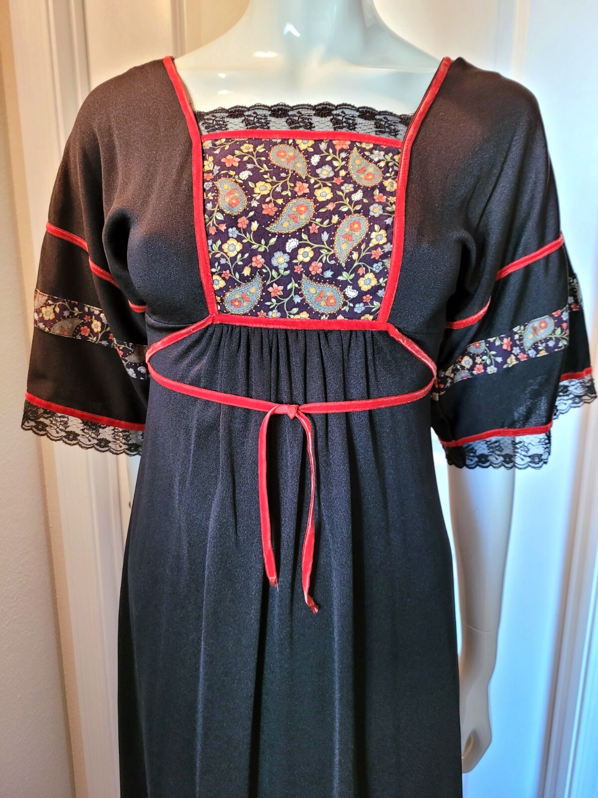 VTG ROBERTA CALIFORNIA dress long black paisley print gunne sax style boho 70s