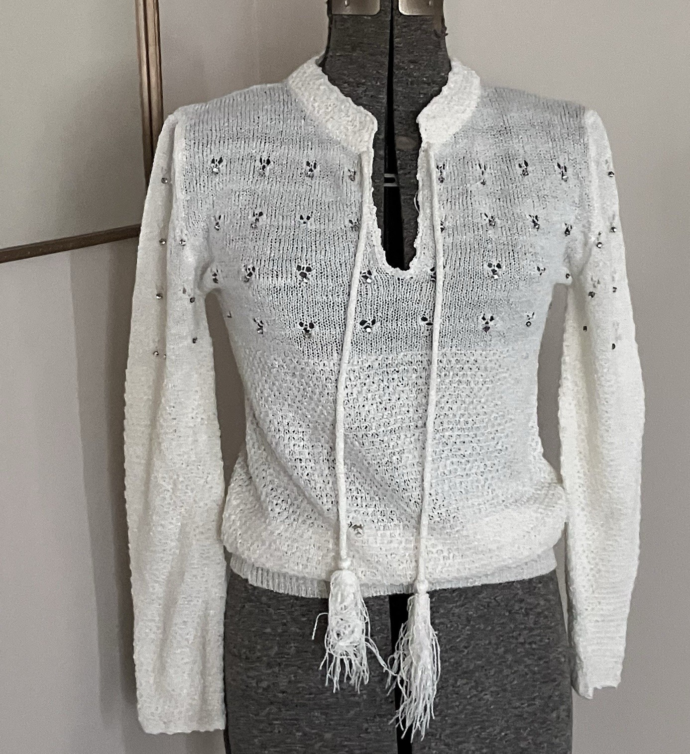 Bel D’or Cream Peek-a-boo Sweater with Rhinestones Women’s Small Dainty Vintage