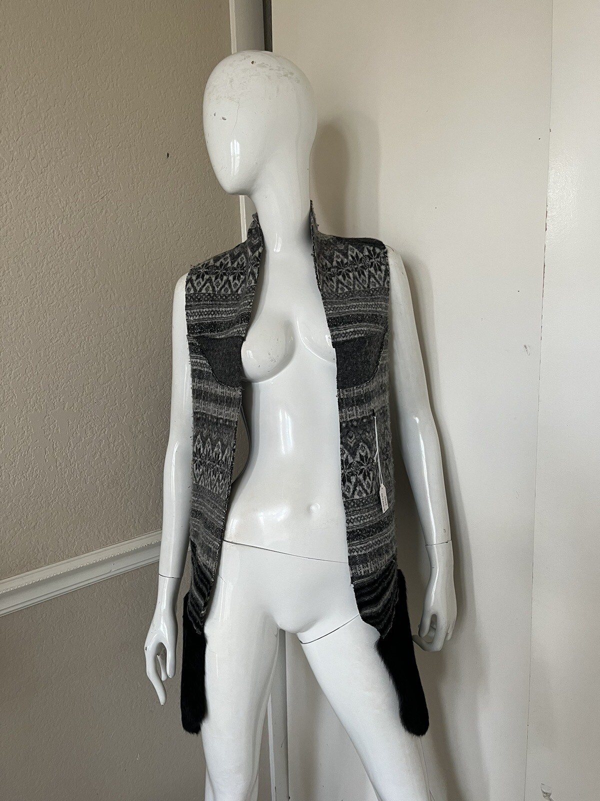 UNBRANDED VINTAGE! Gray Wool Nordic Print Sweater Vest w/ Black Mink Fur Trim S