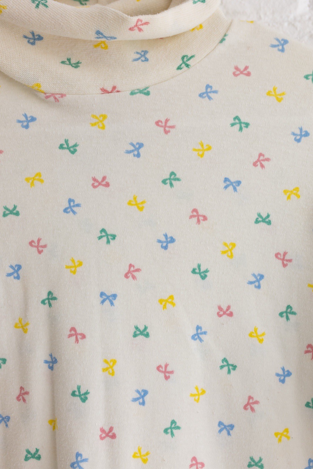 Vintage Jane Colby Cream Turtleneck w/ Mini Bow Print Long Sleeve