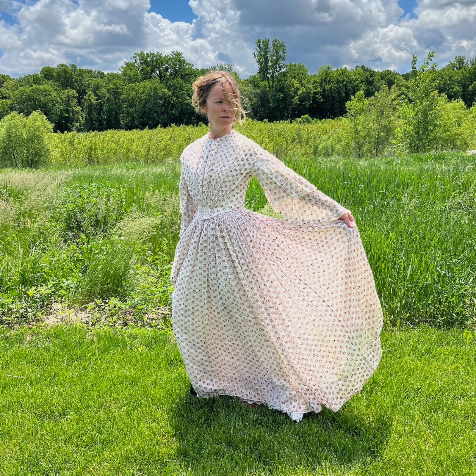 1850s Victorian Printed Rosebud Cotton Fan Front Dress Tiered Pagoda Sleeves XS