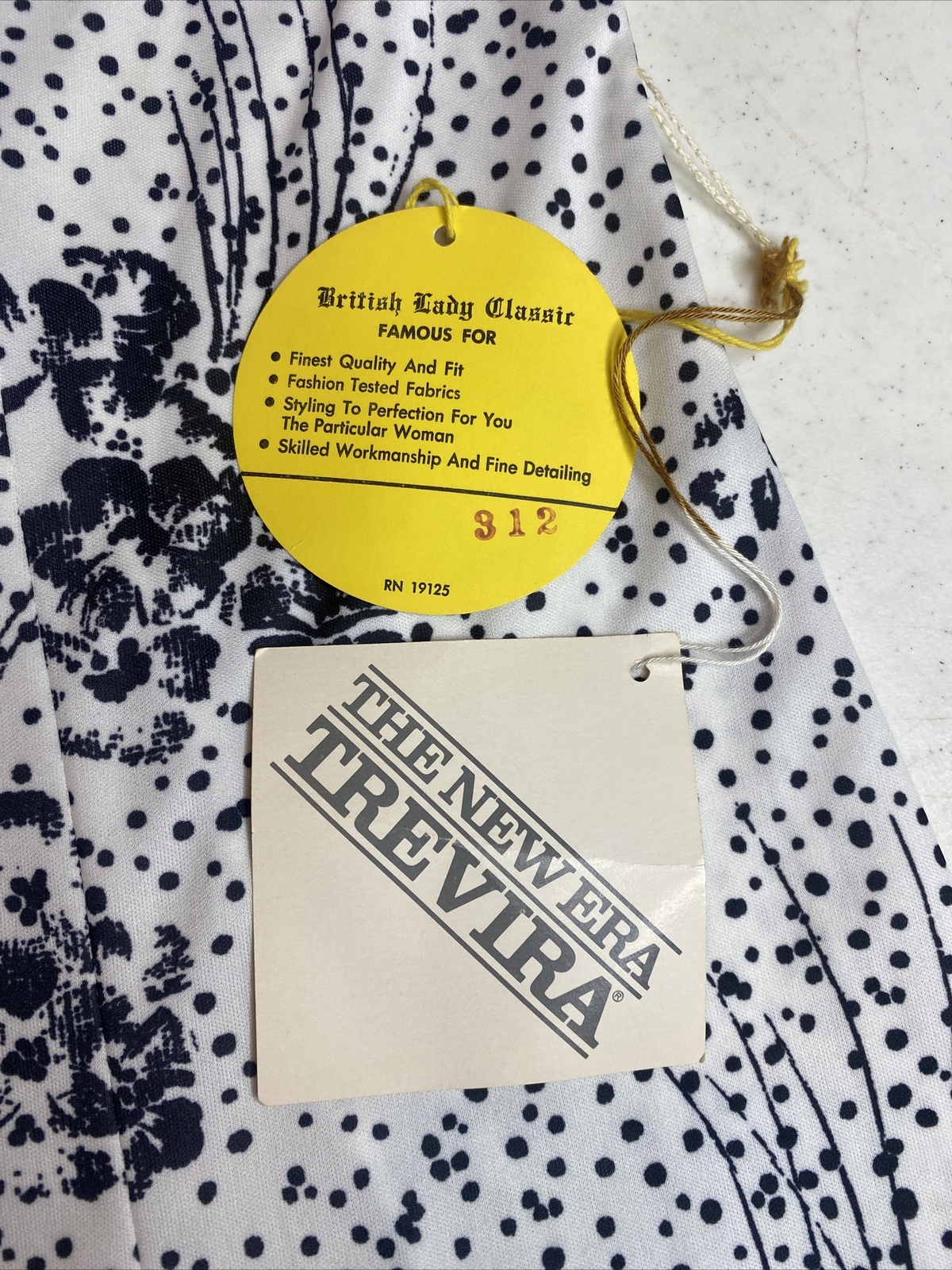 Vtg 1970s Dress Floral House Dress British Lady Union Label NWT Size 16 USA